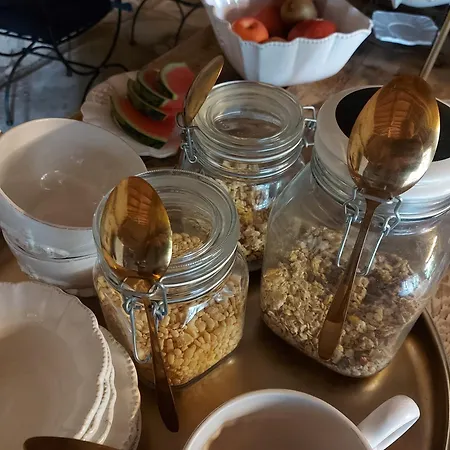 Alojamento de Acomodação e Pequeno-almoço Les Trois L