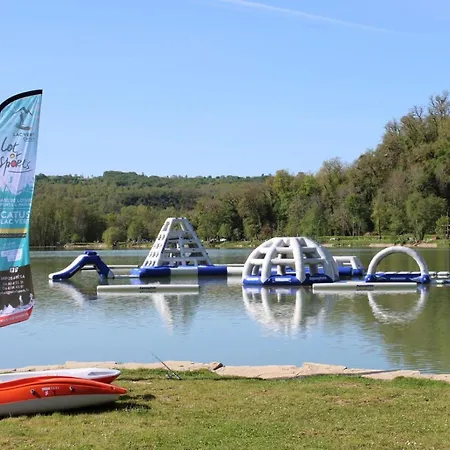 Les Trois L Bed & Breakfast 3*