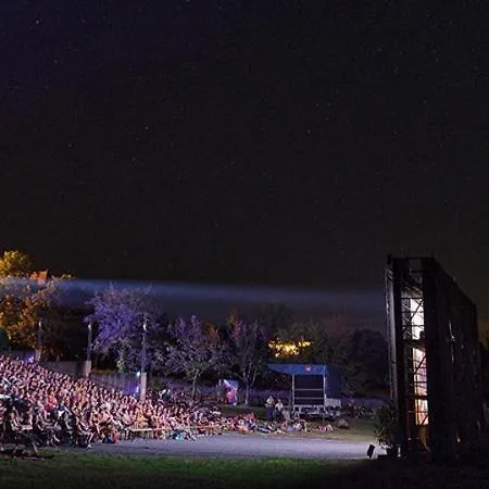 Bed & Breakfast Les Trois L 3*